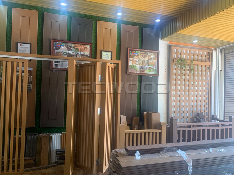 không gian bên trong showroom